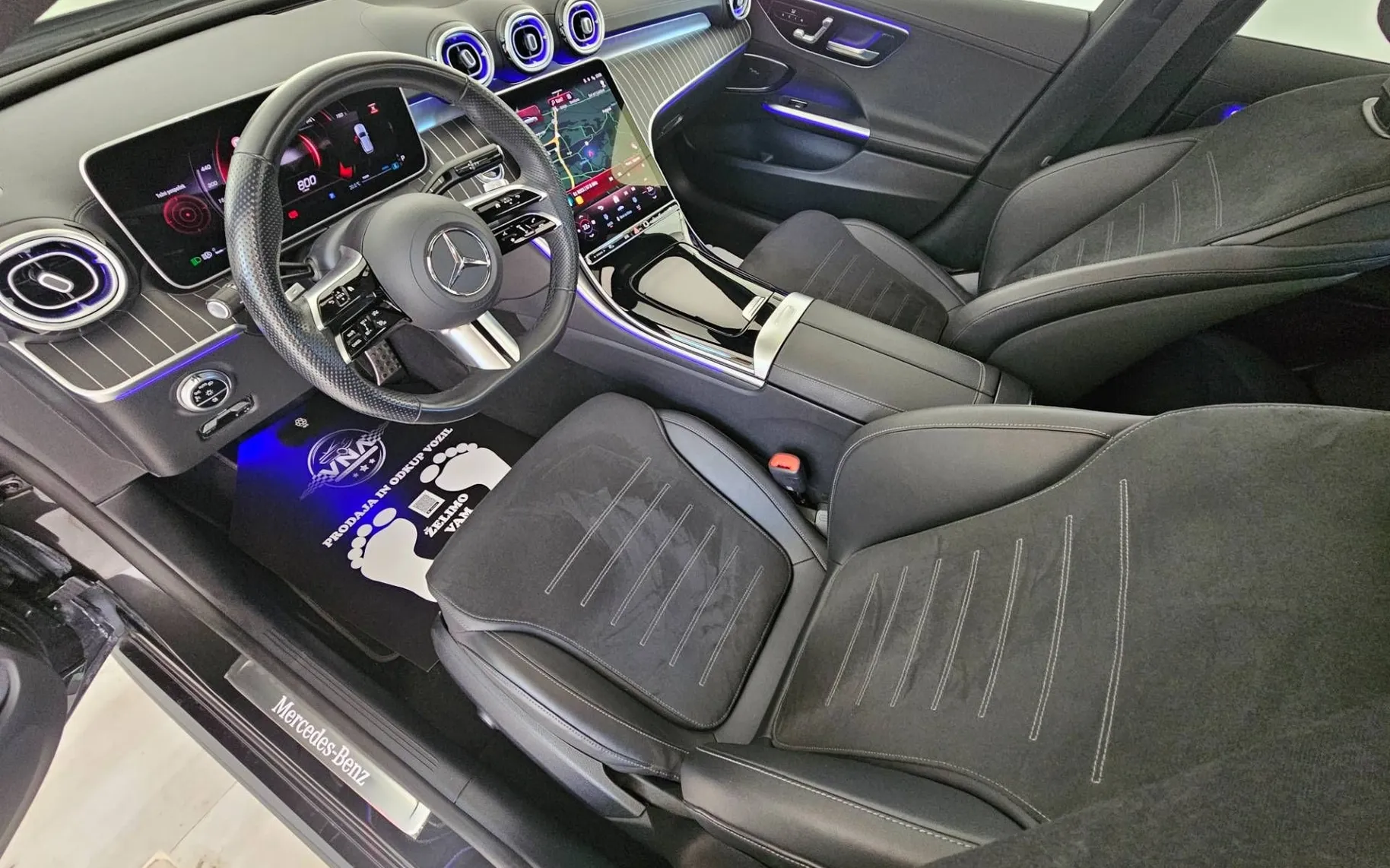 Notranja slika - Mercedes-Benz C-Razred - C 220 d AMG |VIRTUAL|PANORAMA|360-KAM|RADAR|KLJUKA - 7