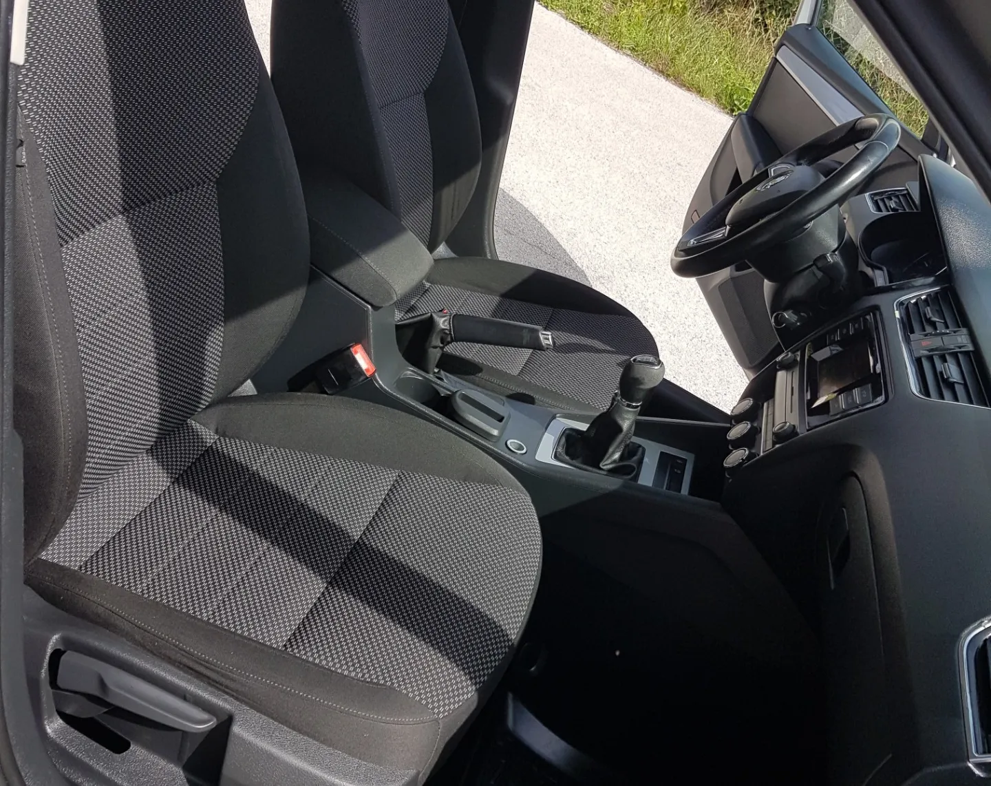 Zunanja slika - Škoda Octavia - Combi 4x4 1.6 TDI Ambition - 11