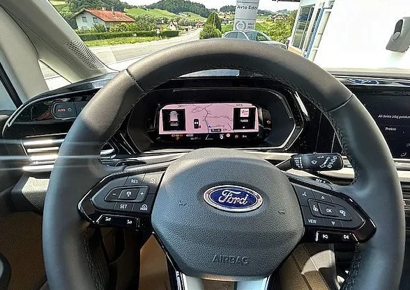 Zunanja slika - Ford Tourneo Connect - 2.0 TDCi EcoBlue 122KM A7 TITANIUM L2 - NA ZALOGI - 7