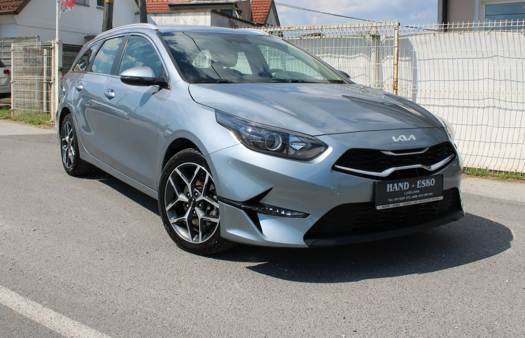 Zunanja slika - KIA Ceed - SW  SW 1.6 CRDi MHEV Business DCT - 1