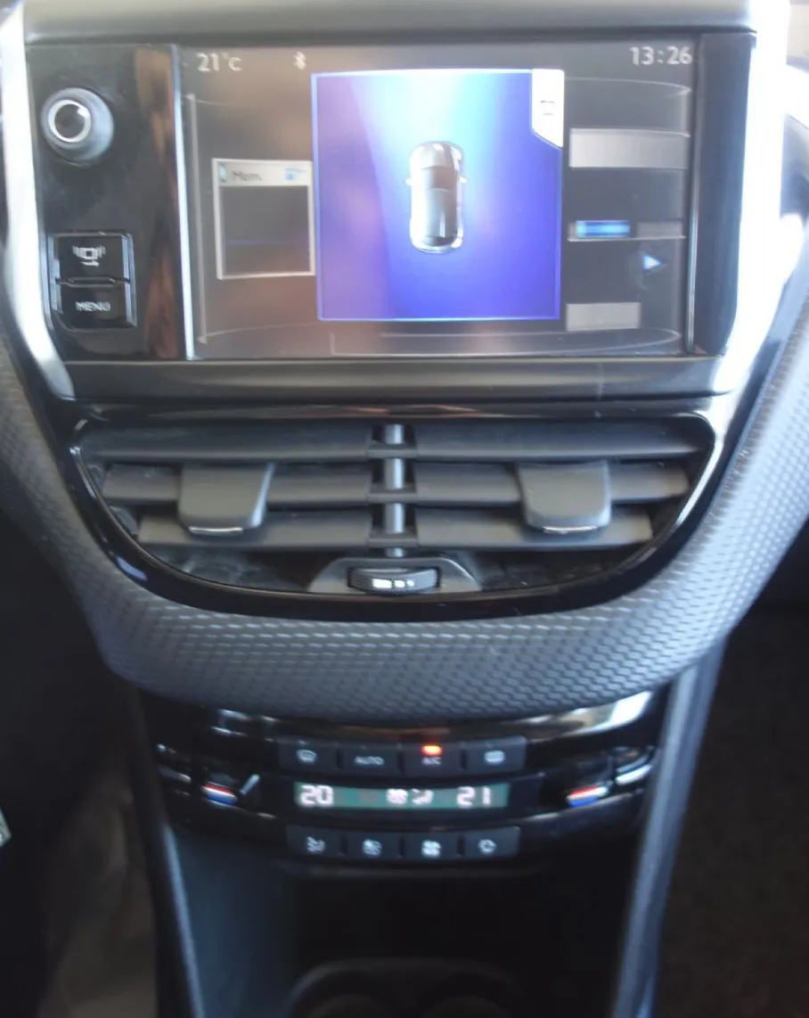 Zunanja slika - Peugeot 2008 - 1.6i 16V - 8