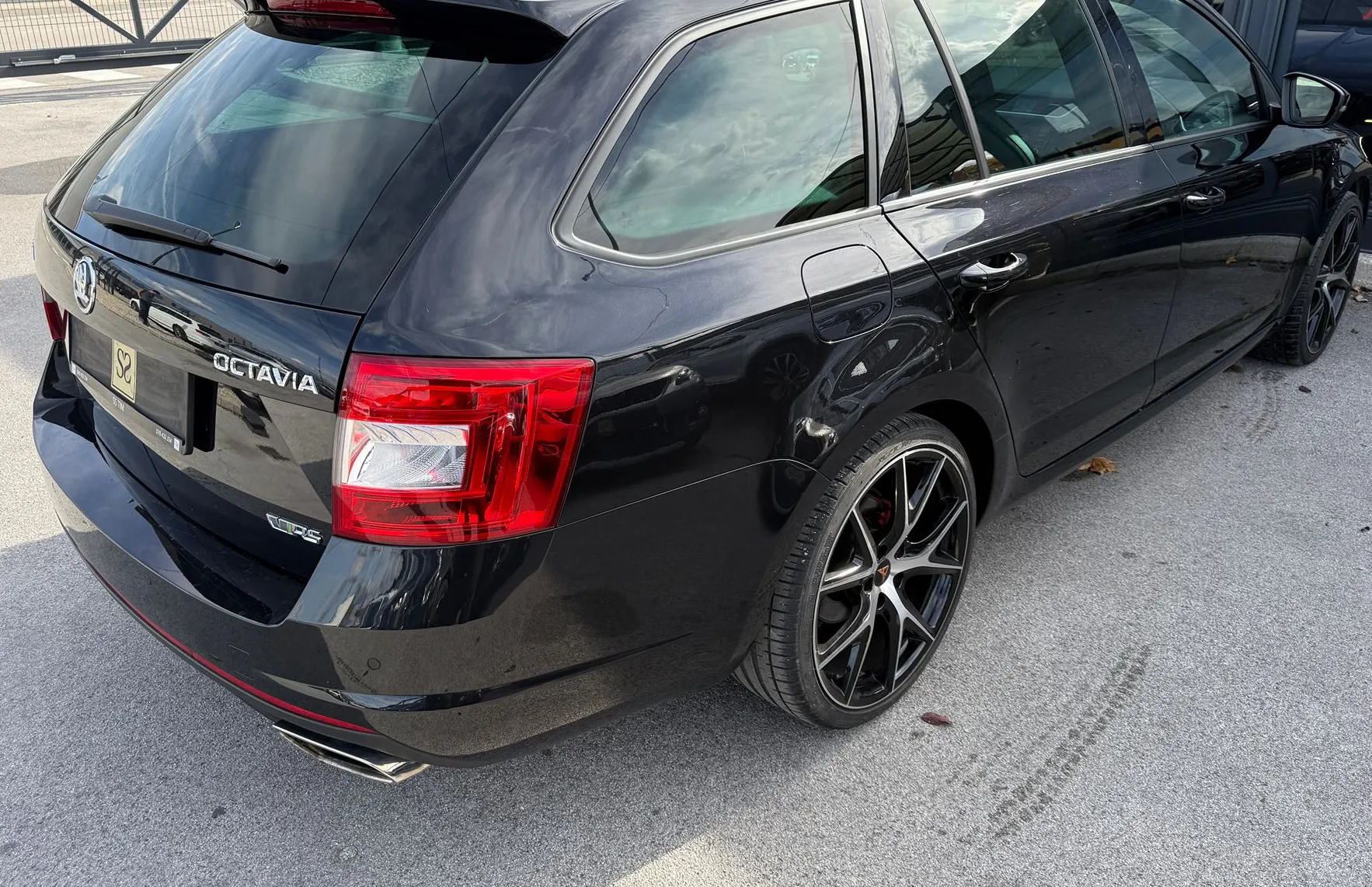 Zunanja slika - Škoda Octavia - 2.0TSI RS DSG 162 kW Panorama BiXenon Navi 71000km - 7