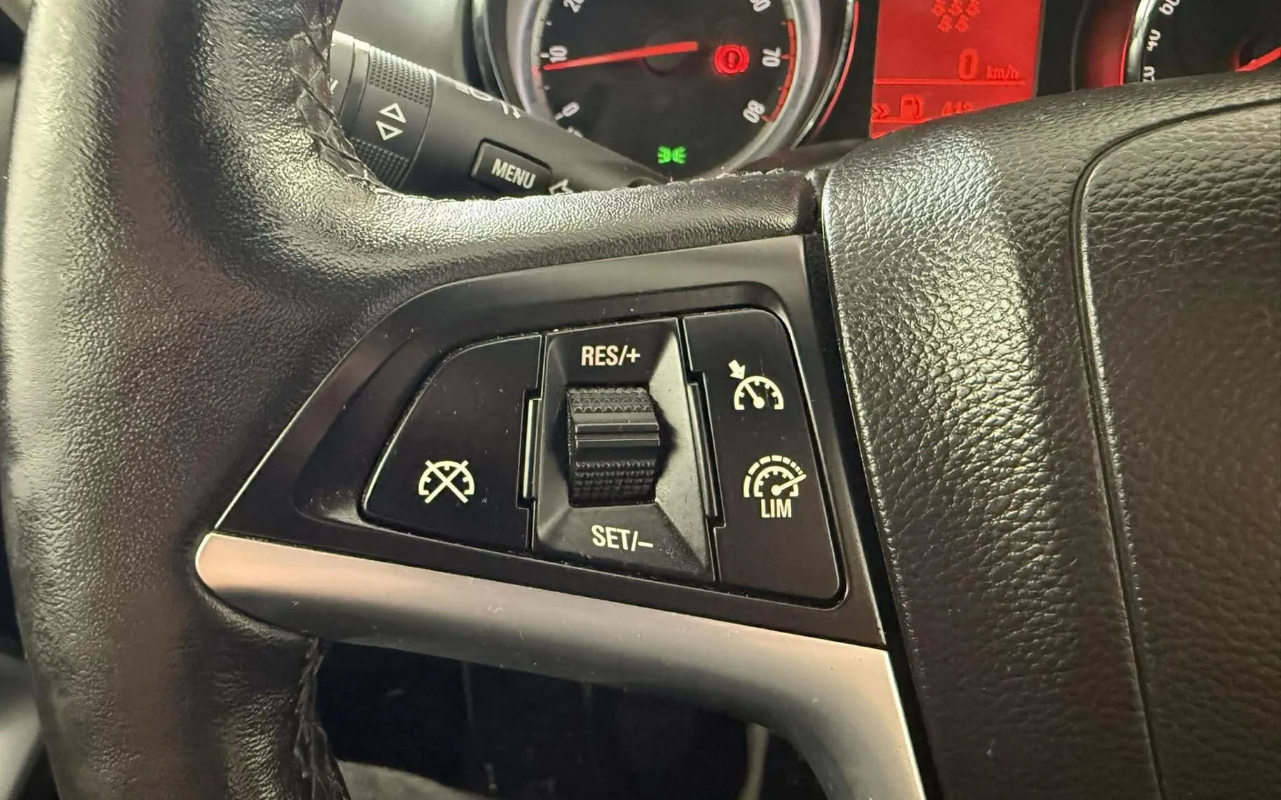 Zunanja slika - Opel Zafira - Opel  1.4 TURBO 103KW.NEMŠKI.NAVI.7 SEDEŽEV. - 6