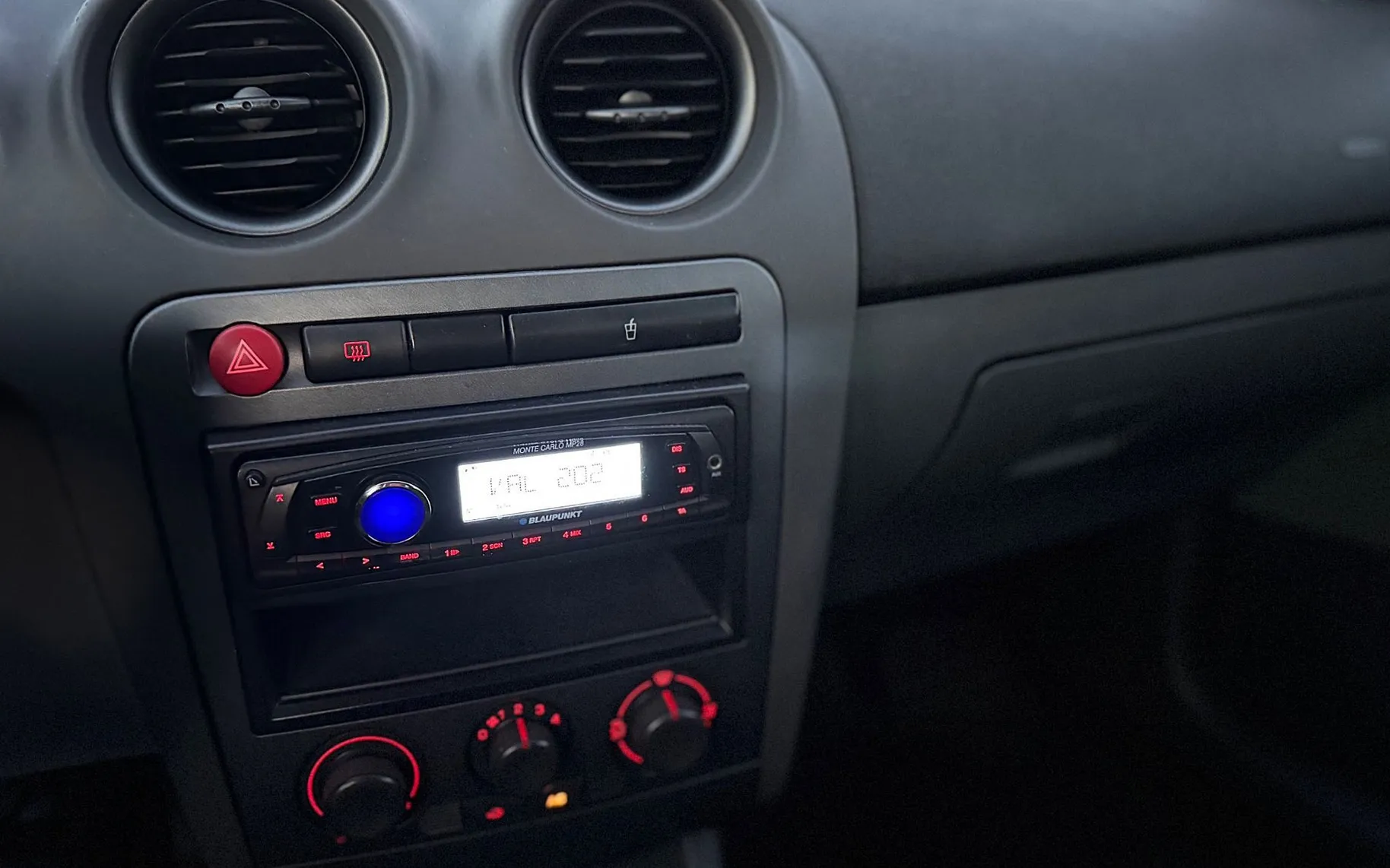 Zunanja slika - Seat Ibiza - 1.4 TDI STYLE 2.LASTNICA KLIMA ALU 16 - 19