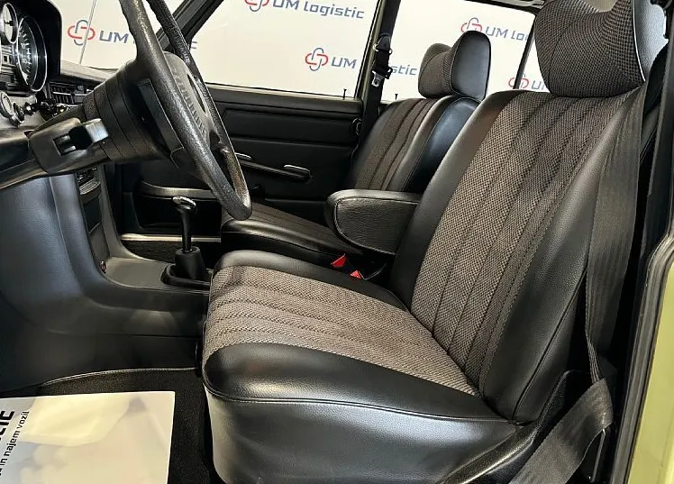 Zunanja slika - Mercedes-Benz E-Razred - 115 200D - KOT NOV - VOZILO V PRVI BARVI - 14