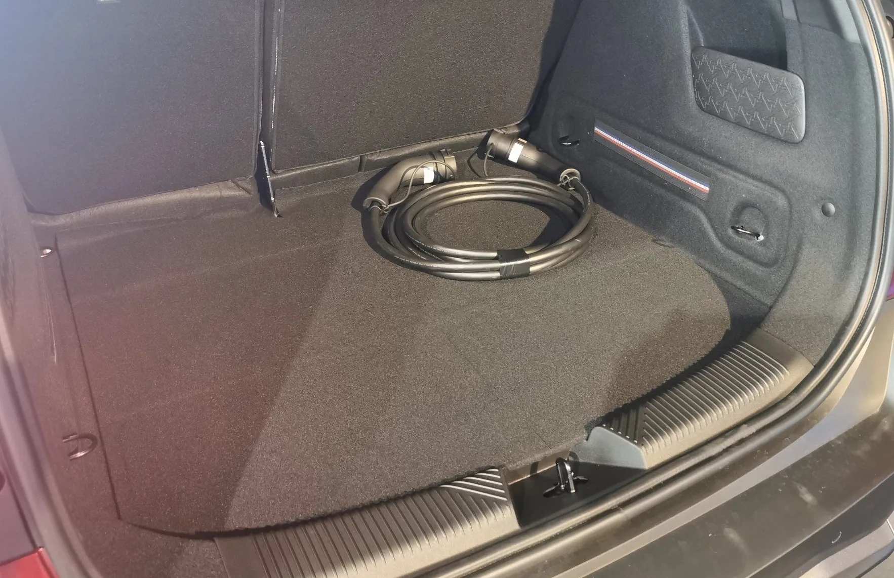 Zunanja slika - Renault 4 E-tech - Techno 150 Comfort Range - 12
