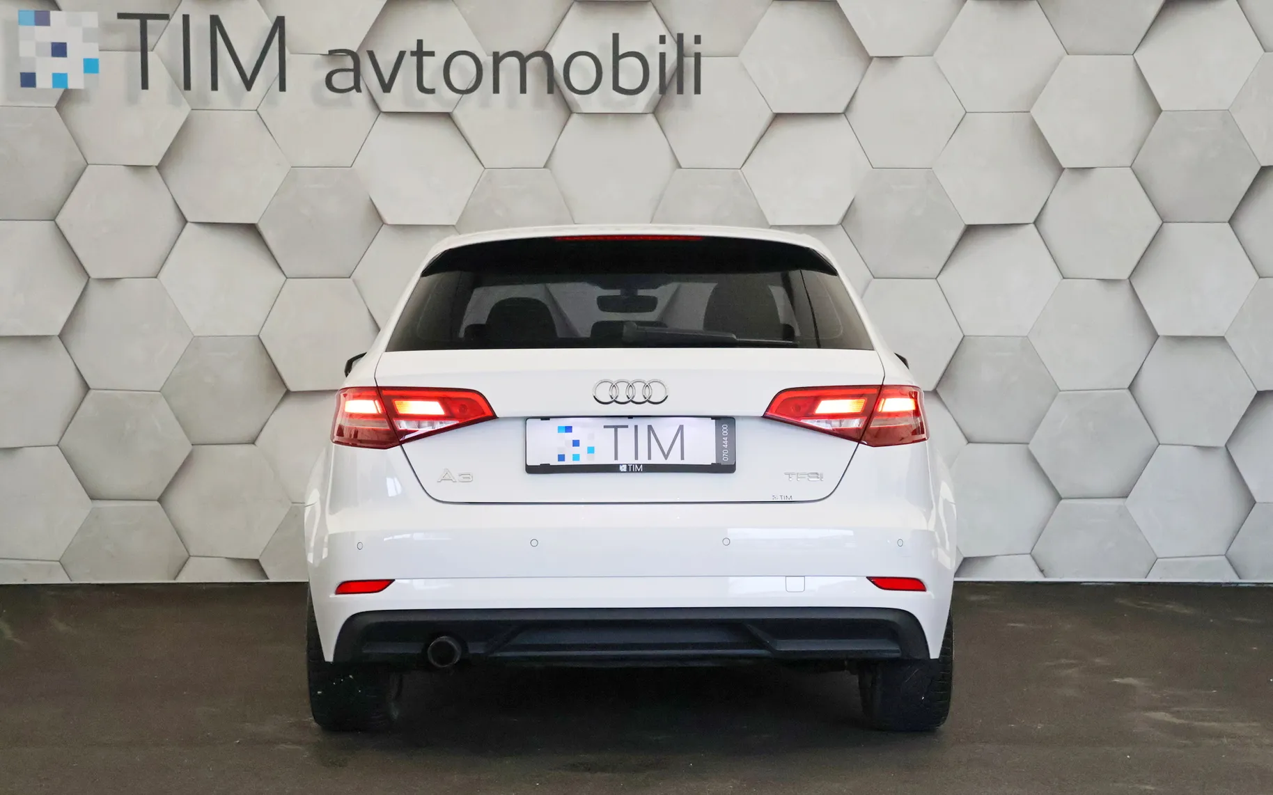 Zunanja slika - Audi A3 - 1.0 TFSI Design 115KM - 6