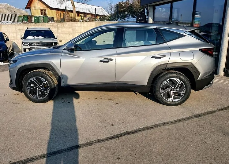 Zunanja slika - Hyundai Tucson - 1.6 T-GDI TREND - 6