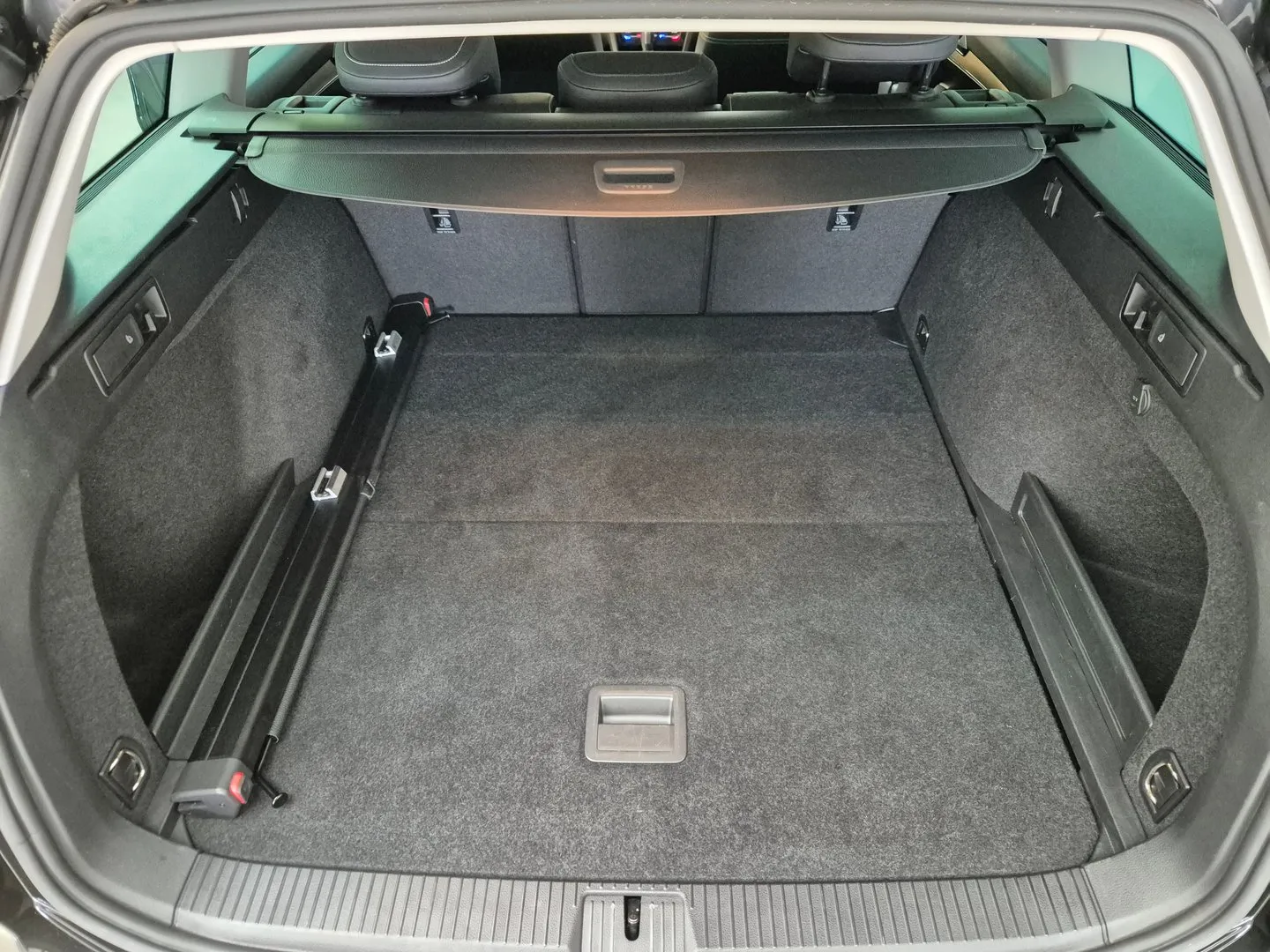 Zunanja slika - VW Passat - Variant Elegance 2.0 TDI DSG - 9