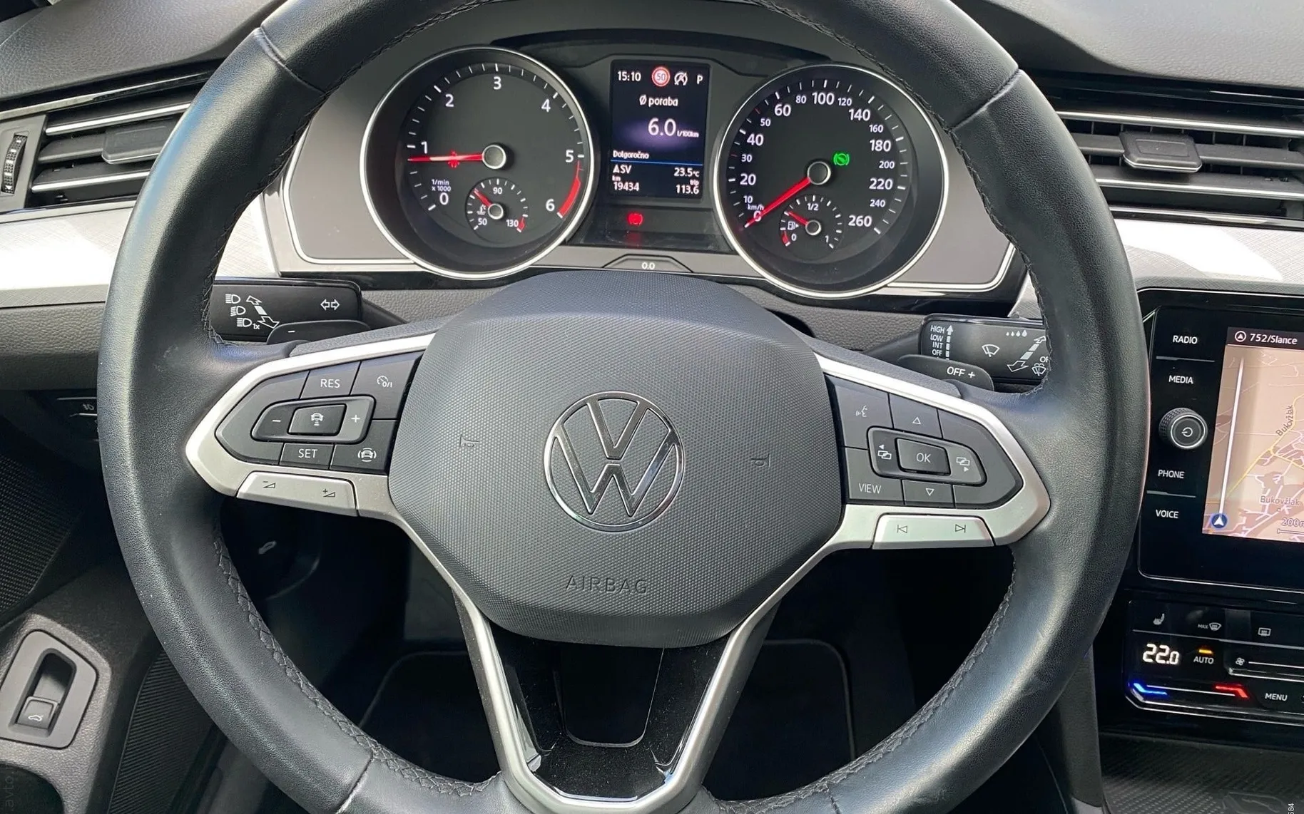 Notranja slika - Volkswagen Passat Variant - 2.0 TDI BMT SCR Elegance avt. 110kW-Vlečna kljuka - 8