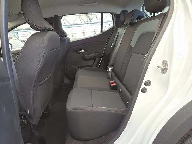 Zunanja slika - Dacia Sandero - EXTREME STEPWAY ECO-G 120 Avto+Vožnja+Vinjeta - 14