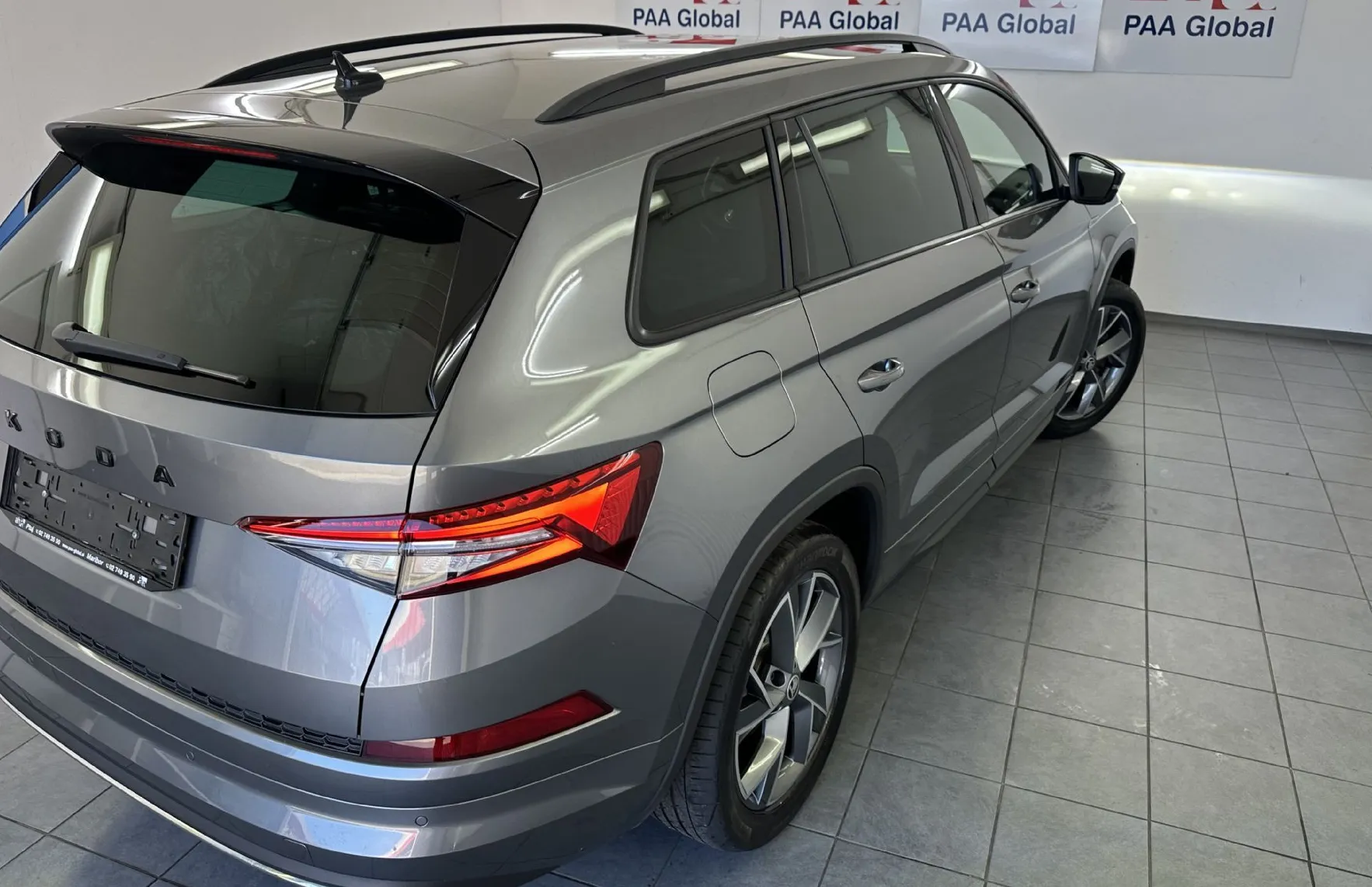 Zunanja slika - Škoda Kodiaq - 2.0 TDI Sportline DSG.NEMŠKA+4ALU.KAMERA.ACC - 16