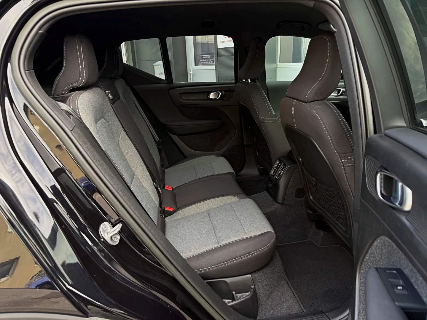 Zunanja slika - Volvo XC40 - T4 Recharge |novi model|LED|DAB|Keyless - 13