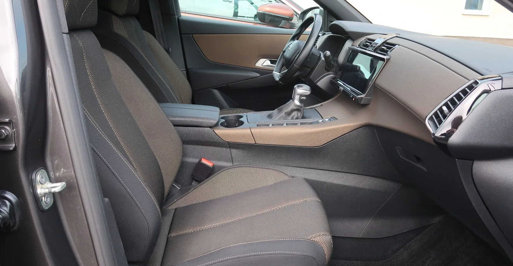 Zunanja slika - DS DS 7 Crossback - BUSINESS BlueHDi 130 NAVI ALU PDC - 14
