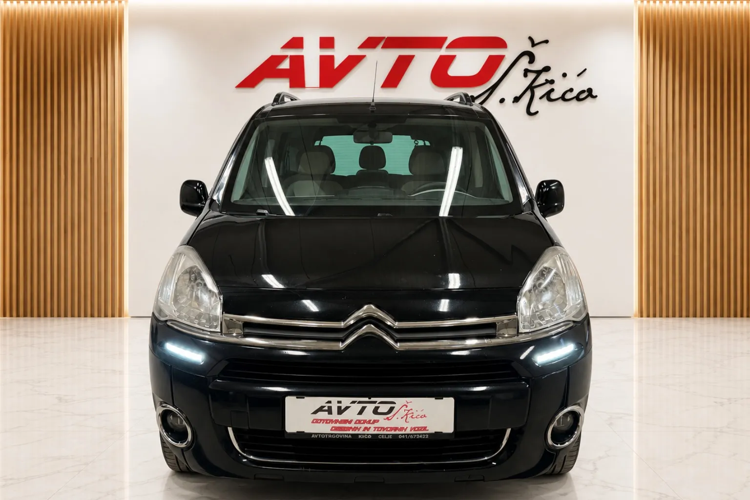 Notranja slika - Citroën Berlingo - 1.6 HDI-2X-DRSNA VRATA-TEMPOMAT-L9D-PDC-SERVISNA - 7
