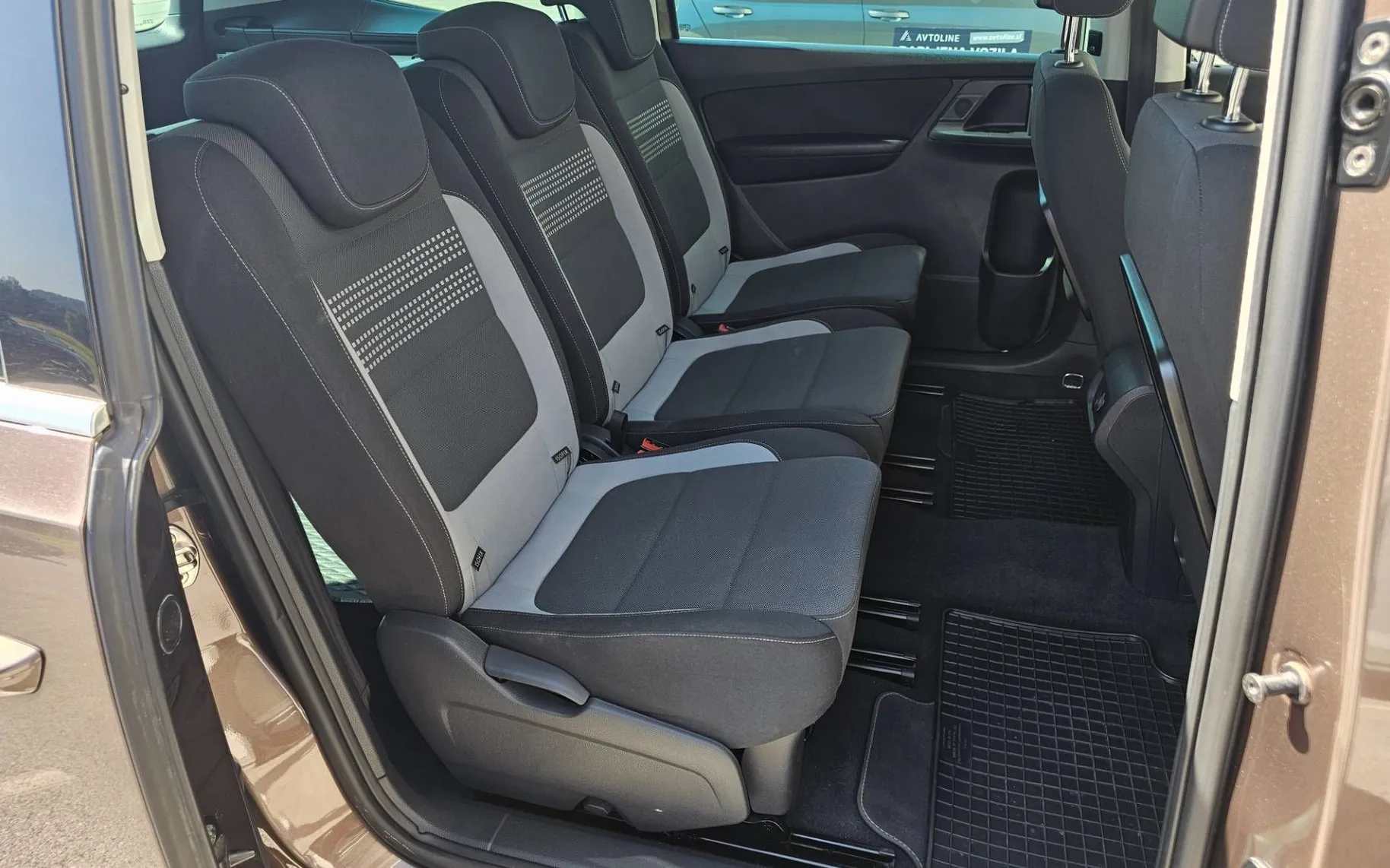 Zunanja slika - VW Sharan - 2.0 TDI CL 103kW XENON.KLJUKA.EL.VRAT.EL.PRTLAŽN.. - 13