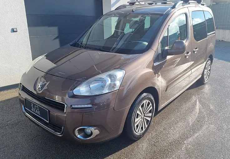 Zunanja slika - Peugeot Partner - Tepee 1.6 HDi Family  VELIKI SERVIS - 2