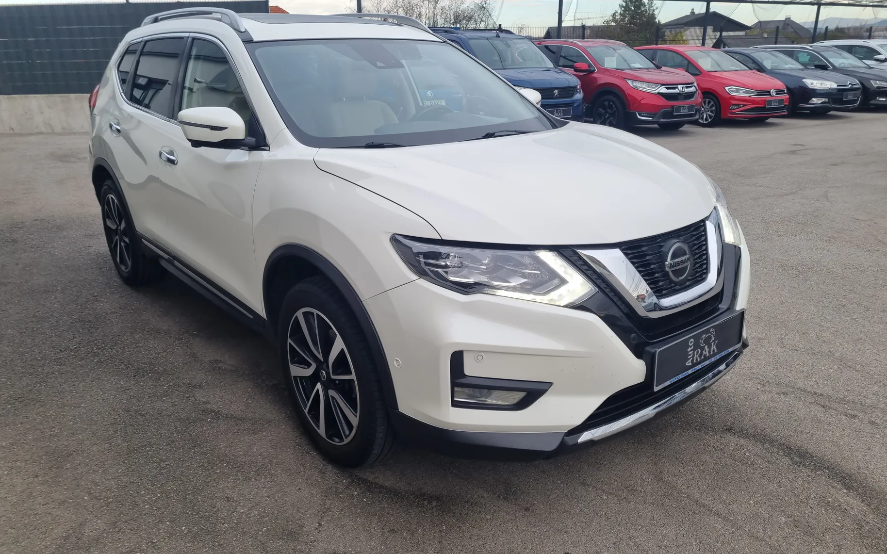 Zunanja slika - Nissan X-Trail - 4WD 1.7 dCi Tekna X-Tronic  1.LAS., 93106KM - 4