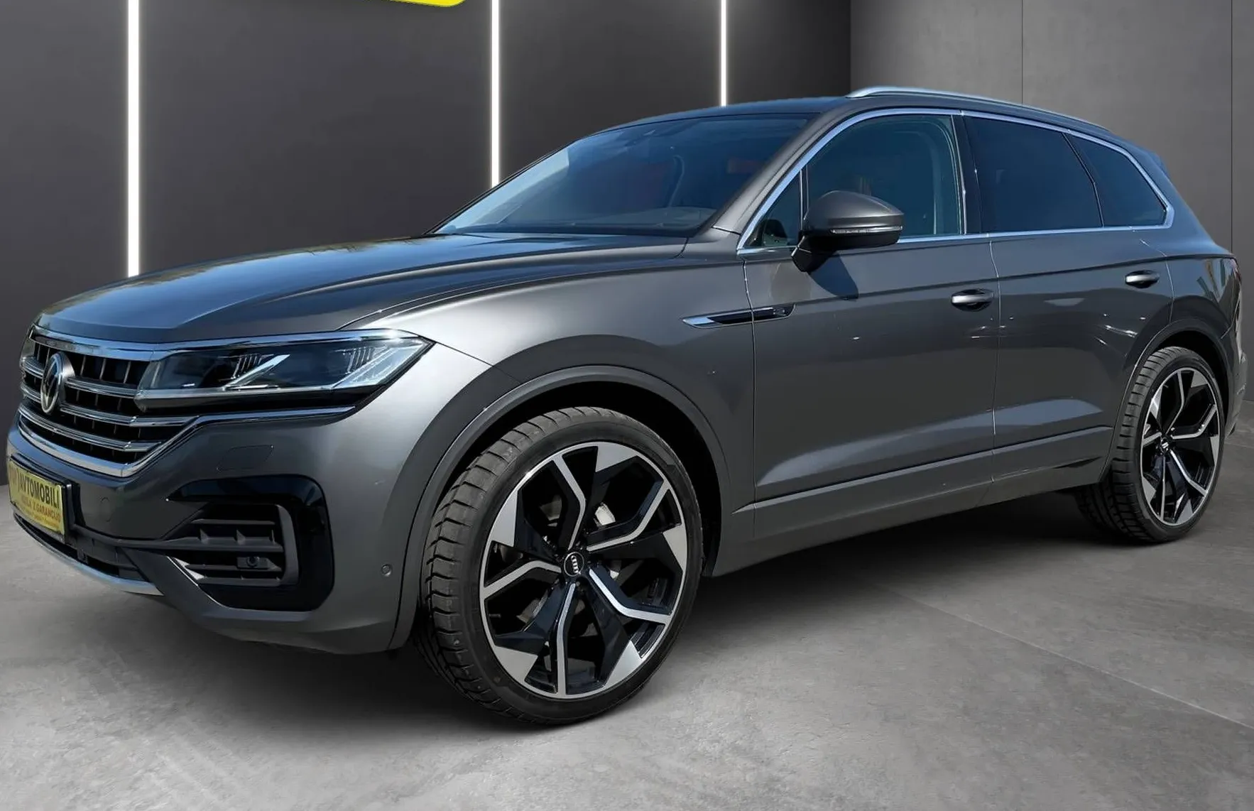Zunanja slika - VW Touareg - 3.0 V6 TDI R LINE SPORT MATRIX RADAR KAMERA VIRT.. - 3