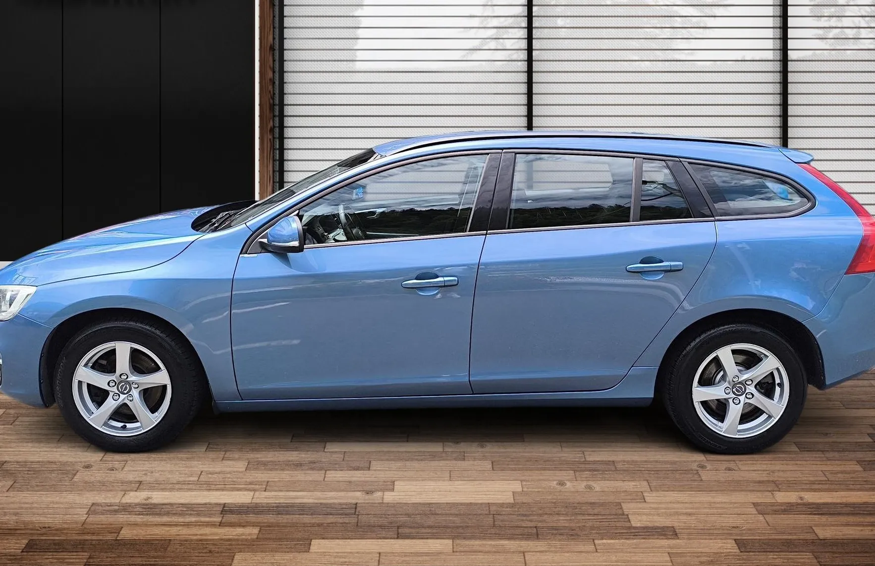 Zunanja slika - Volvo V60 - D2 1.6 TD- NAV- OPRAVLJEN VELIK SERVIS 05 2026 - 6