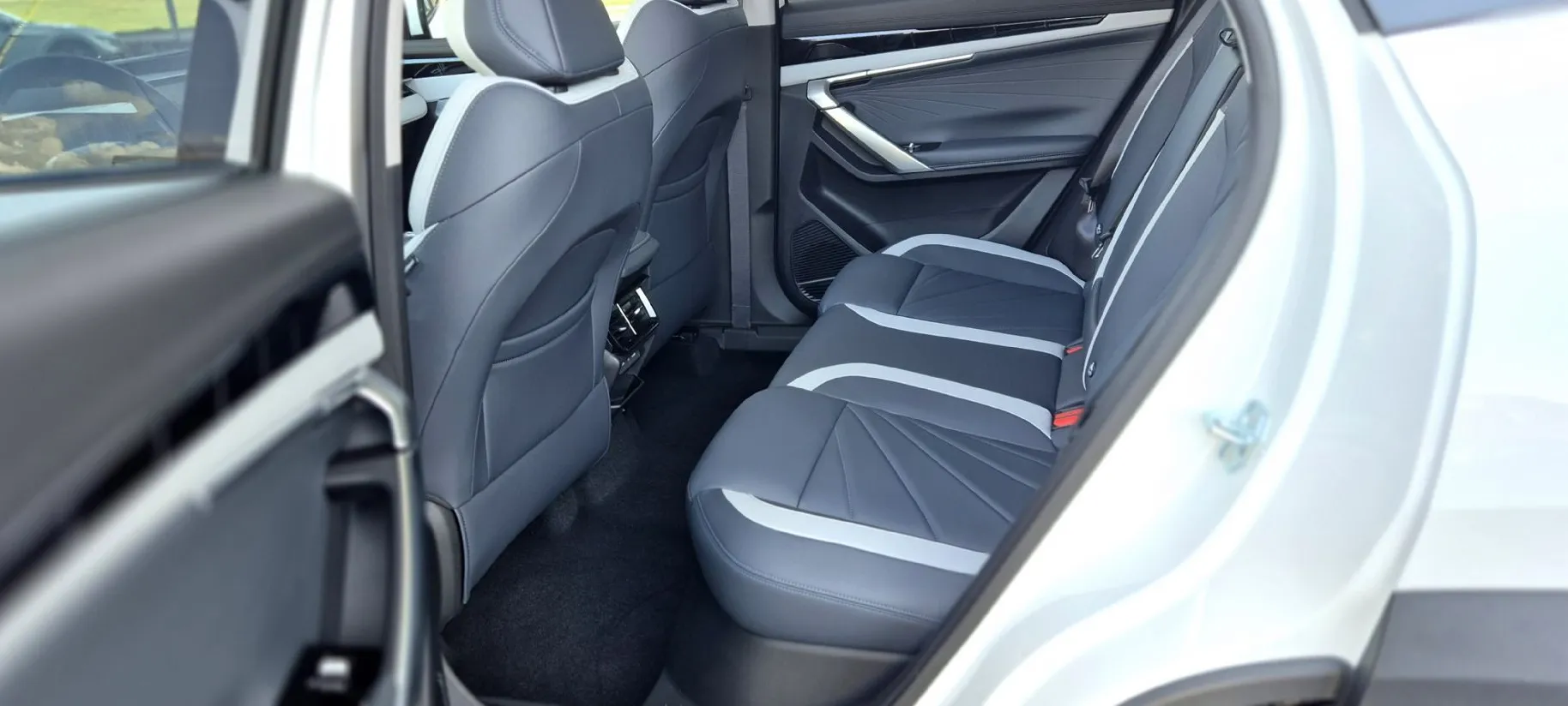 Zunanja slika - Geely StarRay - 1.5 TD 7DCT FWD GK 3000€ POPUST - 8