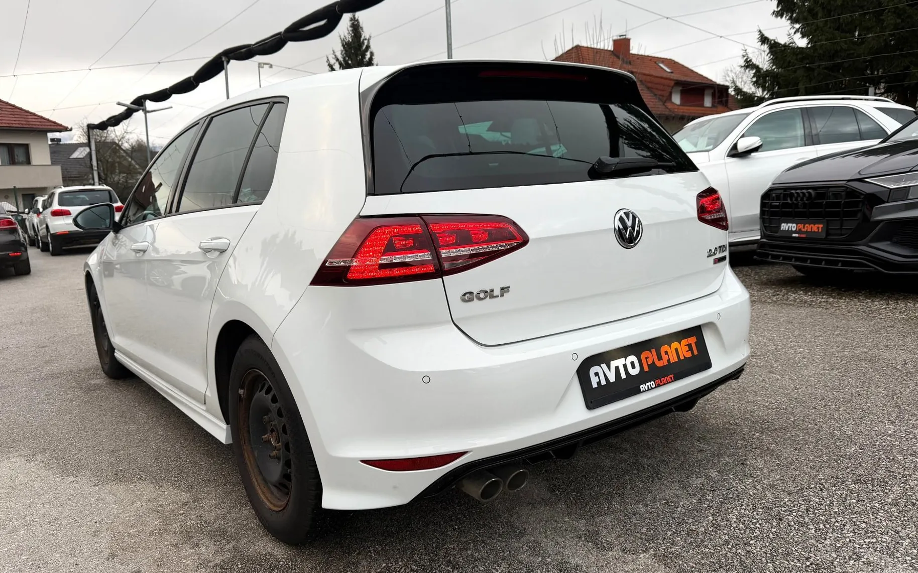 Zunanja slika - Volkswagen Golf - 2.0 TDI 4MOTION R-LiNE SLO.VOZILO LED XENON - 2