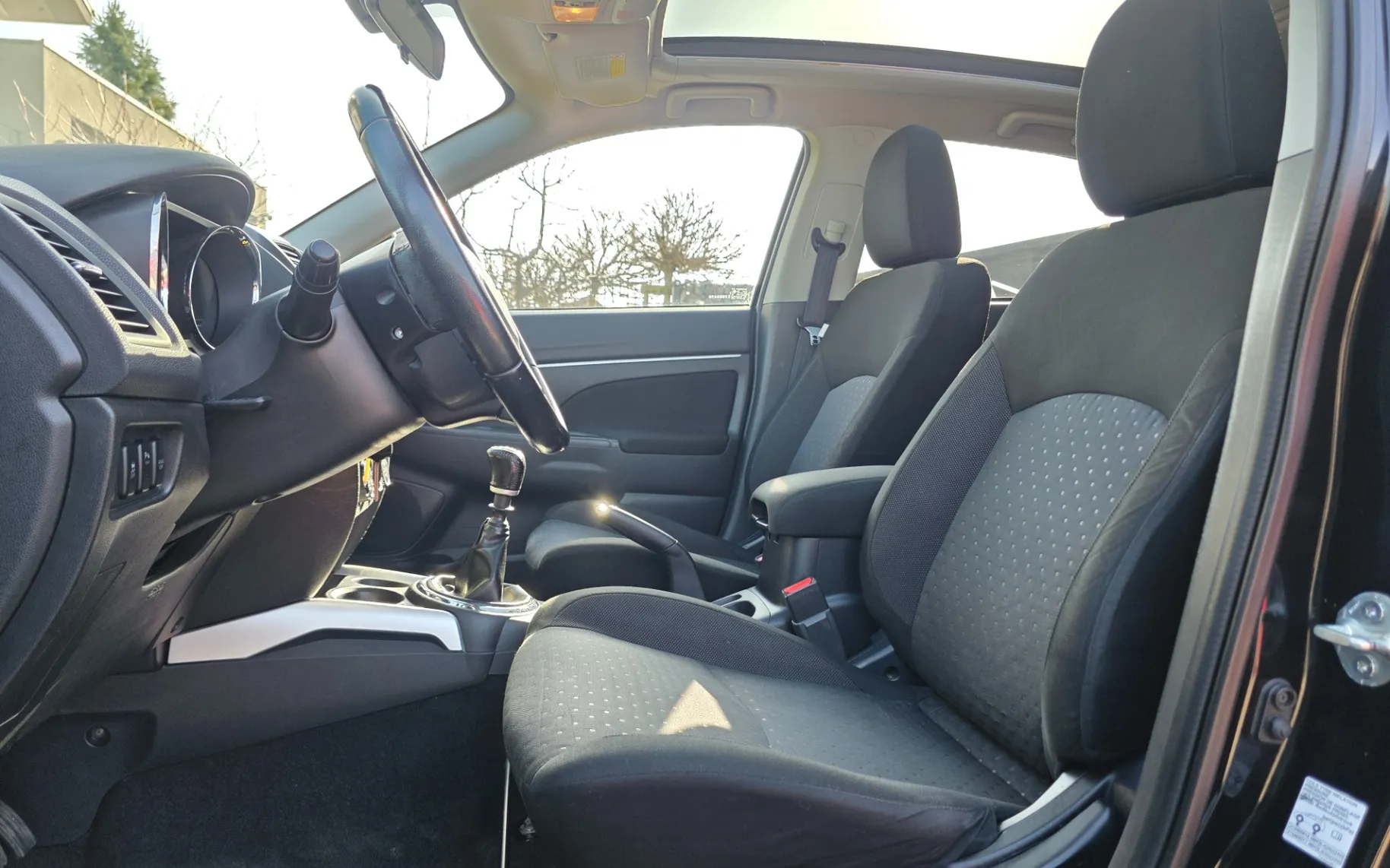 Zunanja slika - Mitsubishi ASX - 4WD 1,8 DI-D Invite - 11