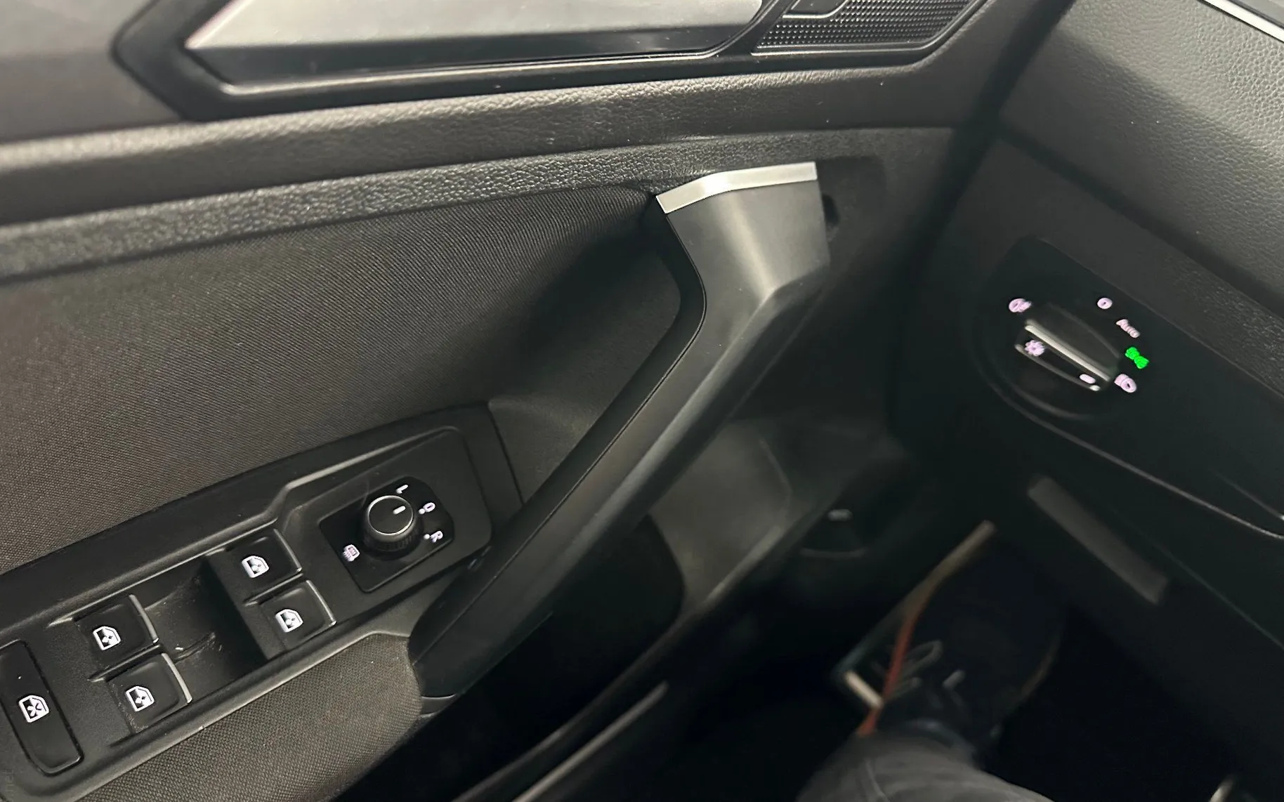 Zunanja slika - Volkswagen Tiguan - 2.0 TDI 110kW.NEMŠKI+4ALU.NAVI.AUT.GRET.SED.LED - 8