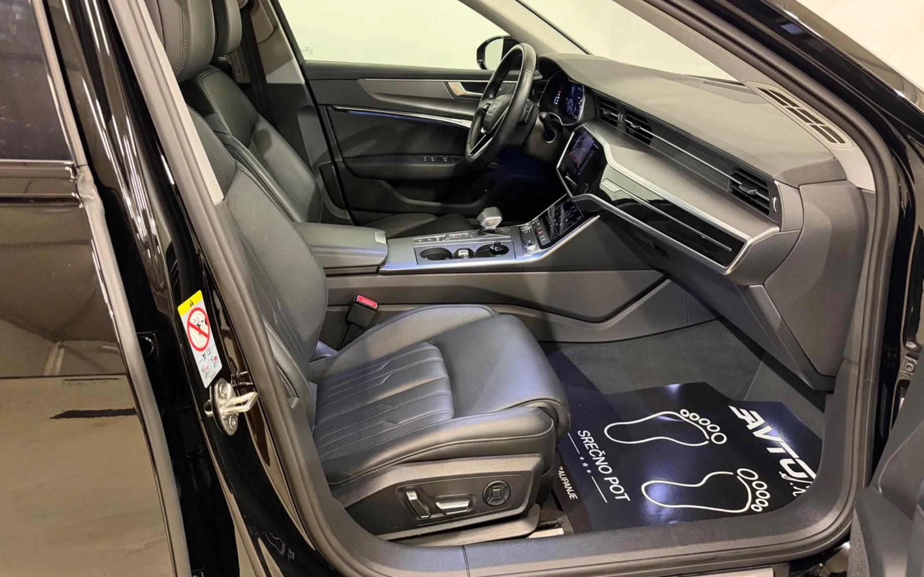 Notranja slika - Audi A6 Allroad - 55 TFSI-Q-MATRIX-VIRTUAL-360KAM-HEAD UP-HLAJENJE S - 12