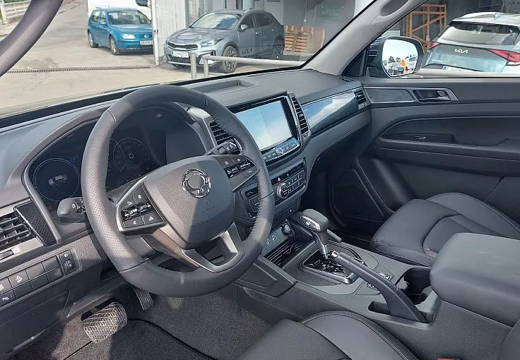 Zunanja slika - KG Mobility Musso - 2.2 XDi ULTIMATE 4x4 A T VEČ BARV - 8