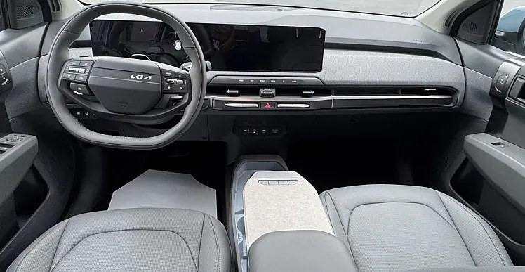 Zunanja slika - KIA EV3 - KIA  SKY  58.3 kWh  - 204 KM - 8