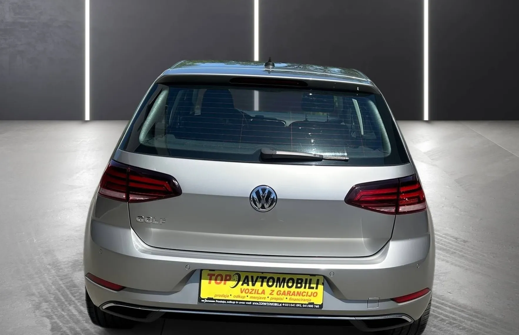 Zunanja slika - VW Golf - 1.6 TDI SLOVENSKI AKTIVNI TEMPOMAT GR.SEDEŽEV TOP - 7
