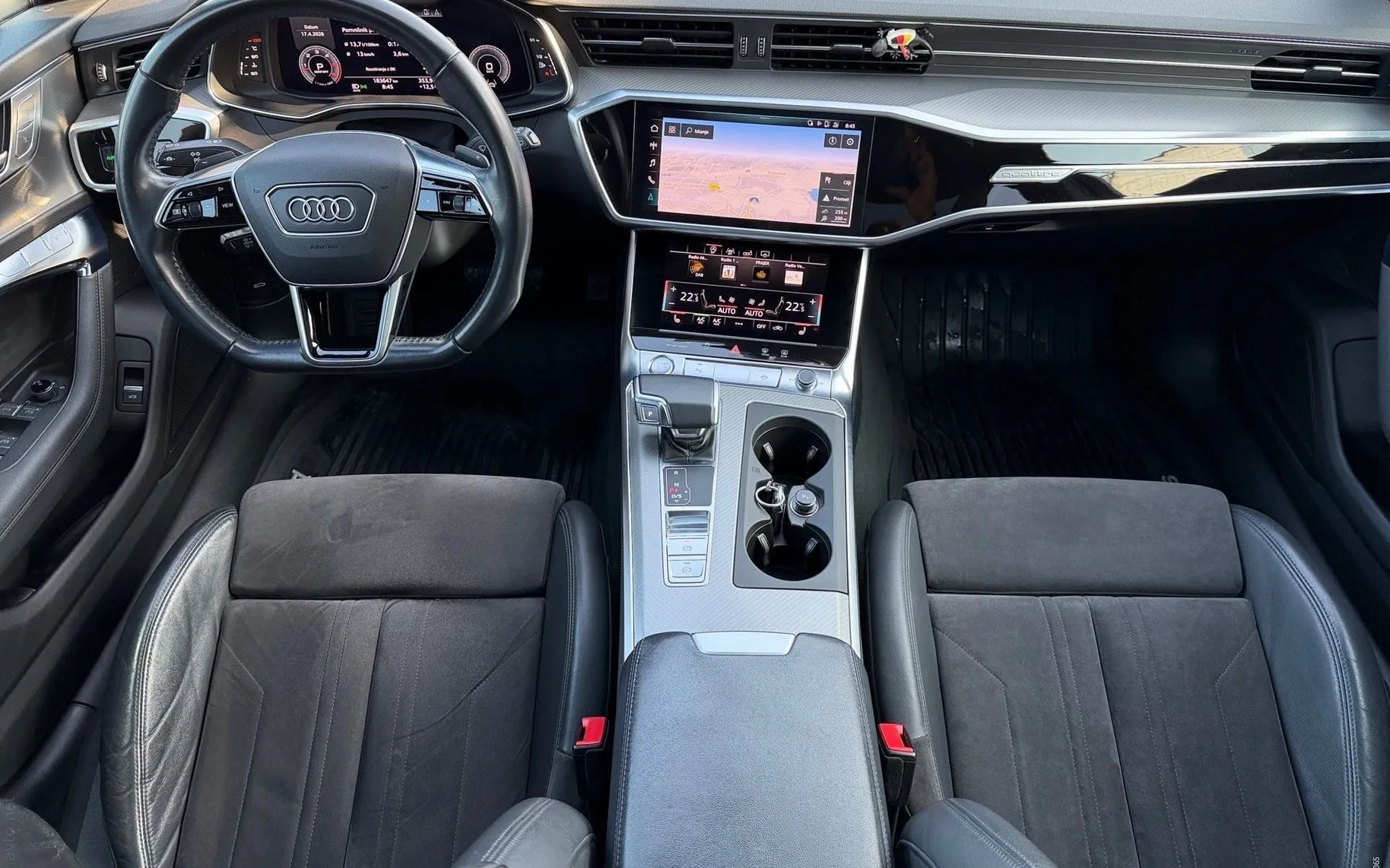 Notranja slika - Audi A6 Avant - 45 TDI Quattro- S Line-Panorama-21 COL-HD Matrix.. - 10