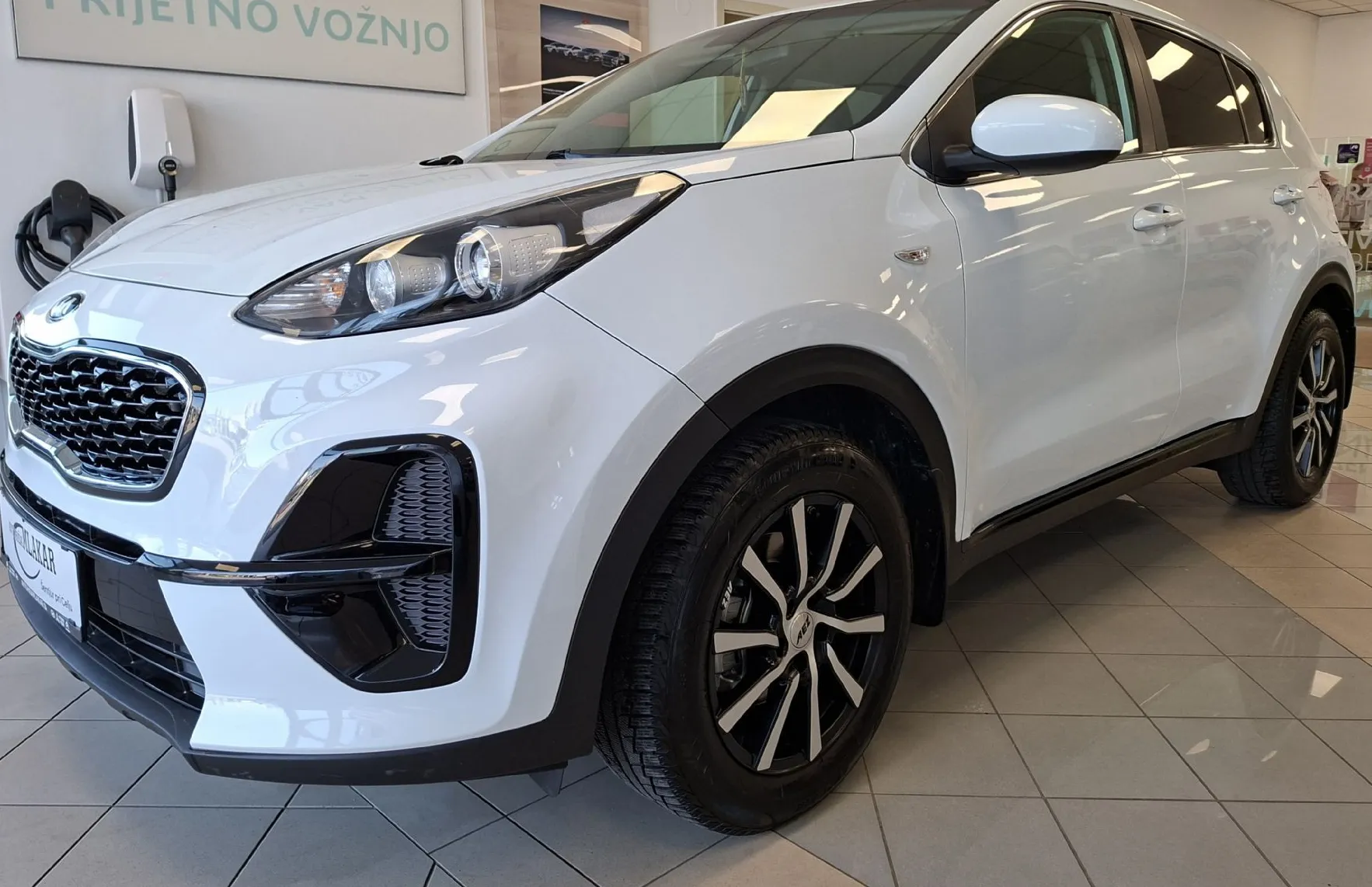 Zunanja slika - KIA Sportage - 1.6 CRDi 100kW AWD EX Fresh ISG. M T- - 2