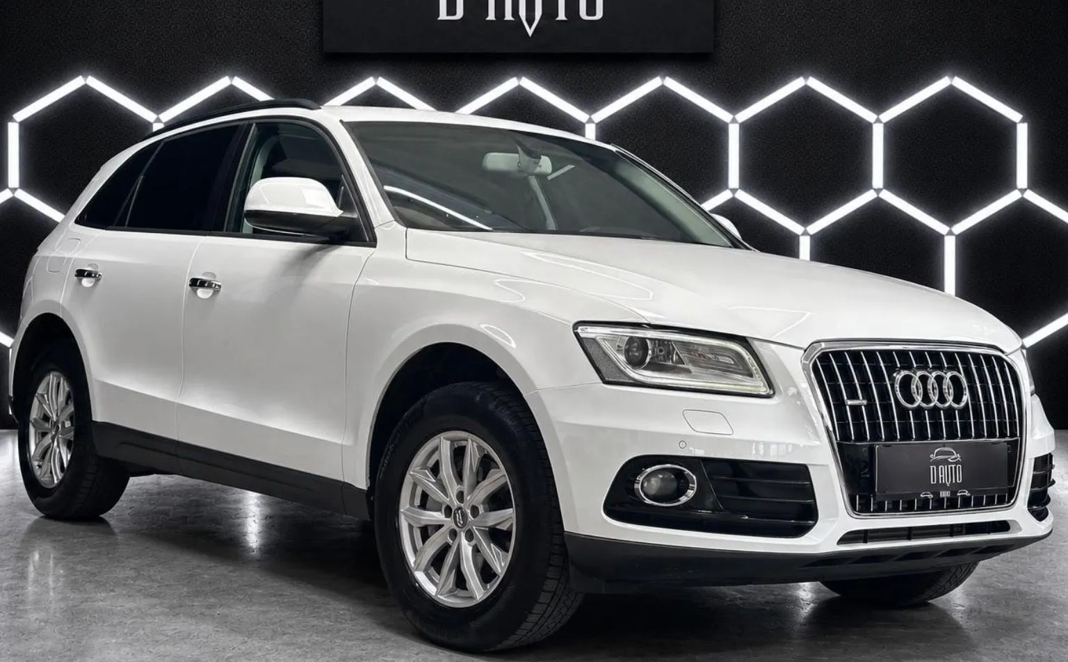 Zunanja slika - Audi Q5 - 2.0 TDI quattro 110kW LED+KLJUKA+PDC... - 3