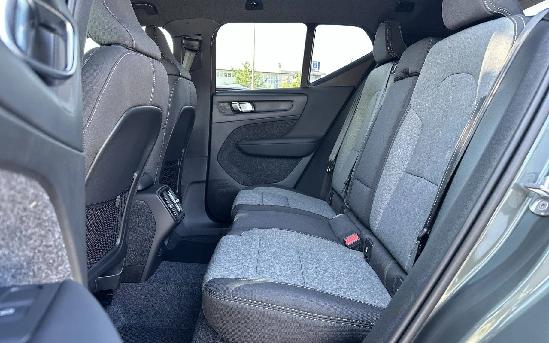 Notranja slika - Volvo XC40 - B3P Core Avt. - 11