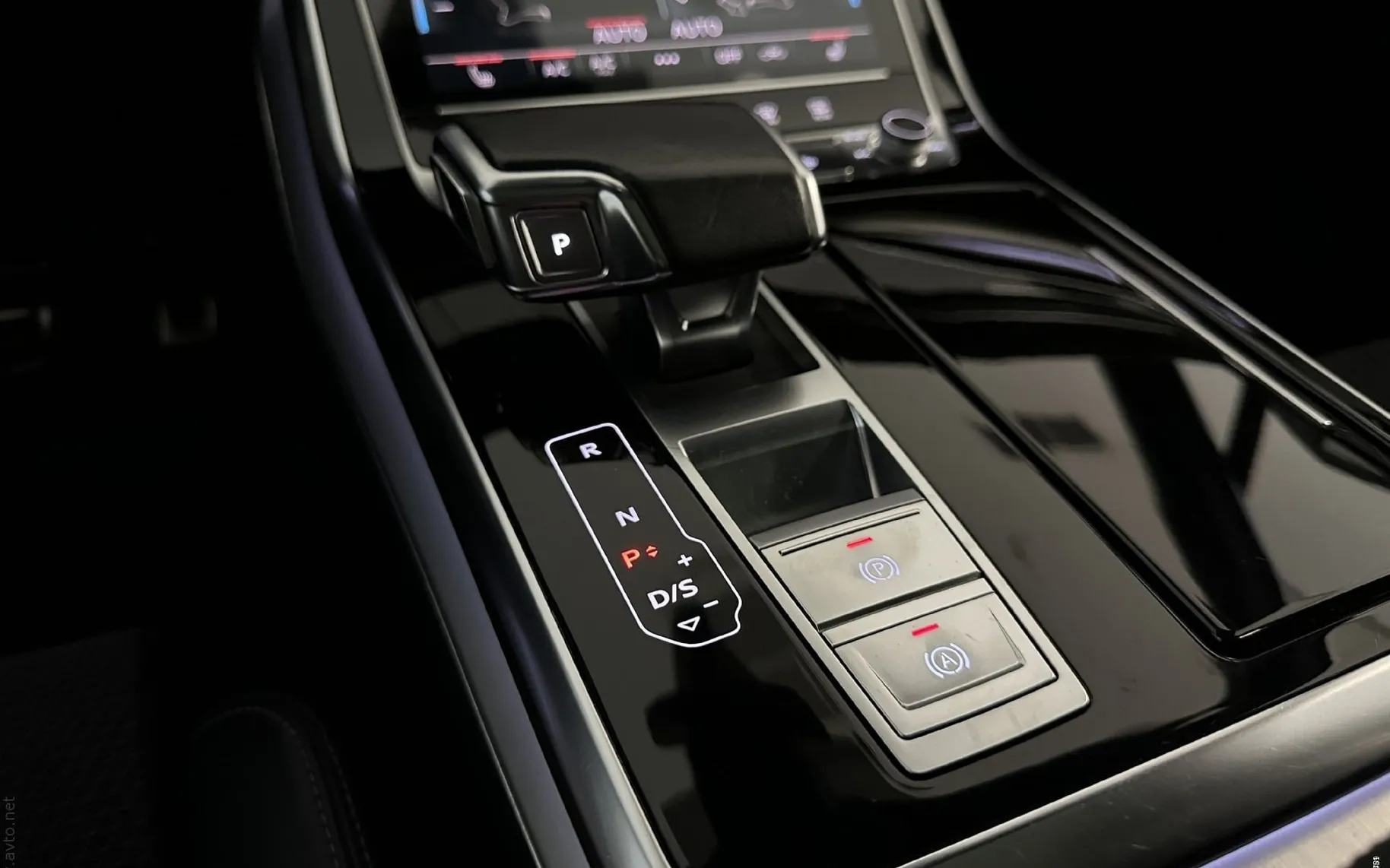 Notranja slika - Audi Q7 - 50TDI|Quattro|S-Line|Matrix|ACC|Pano|360K|Zračno|. - 10