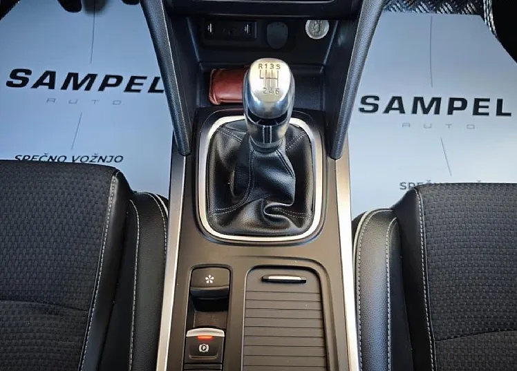 Zunanja slika - Renault Mégane - Megane dCi 110 BOSE - LED - MASAŽA - AKT. TEMP. - SLO - 14