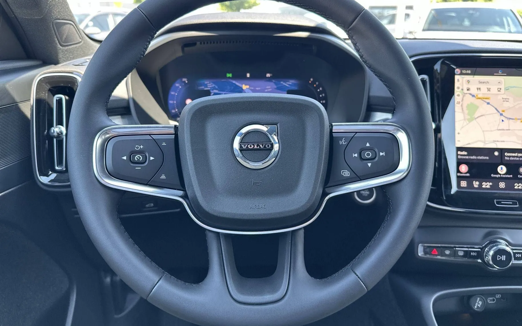 Notranja slika - Volvo XC40 - B3P Core Avt - 14