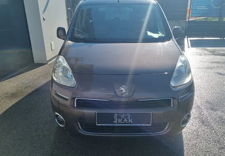 Zunanja slika - Peugeot Partner - Tepee 1.6 HDi Family  VELIKI SERVIS - 3