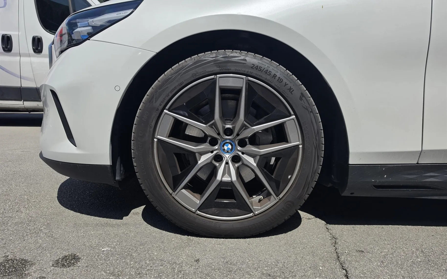 Zunanja slika - BMW i5 - eDrive40 Limuzina - 3