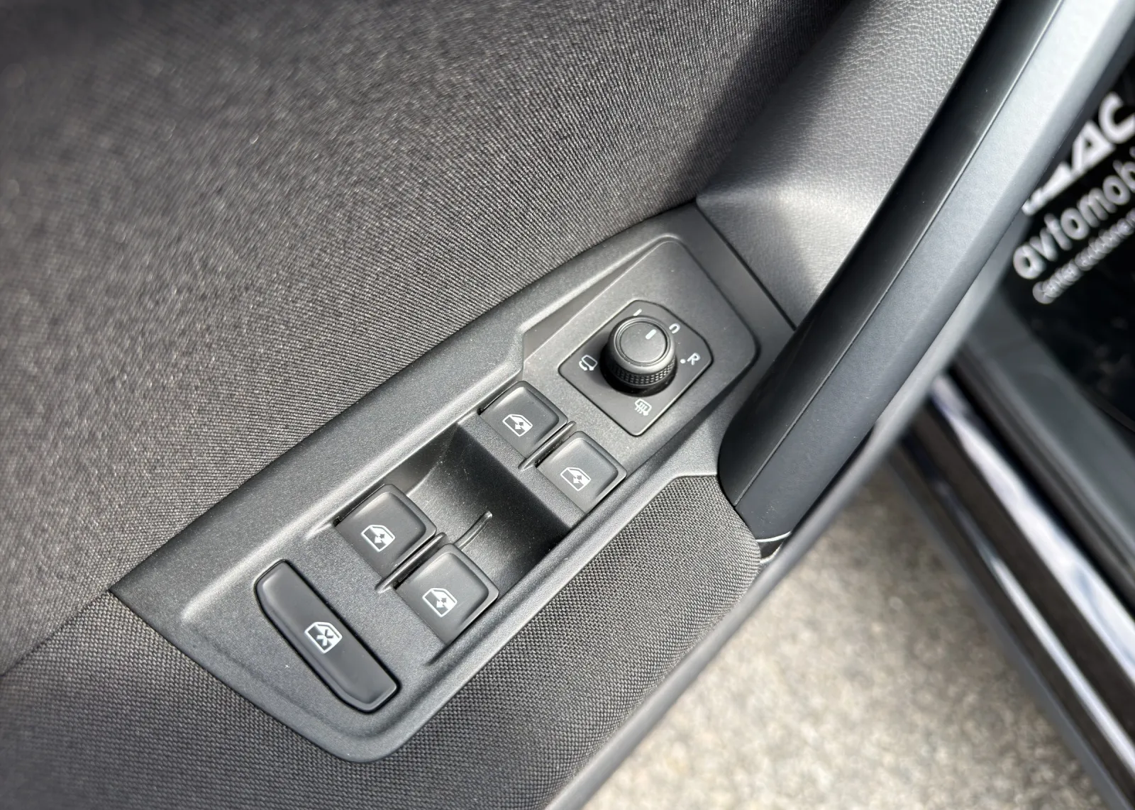 Zunanja slika - Volkswagen Tiguan - 1,5 TSI Life - 4