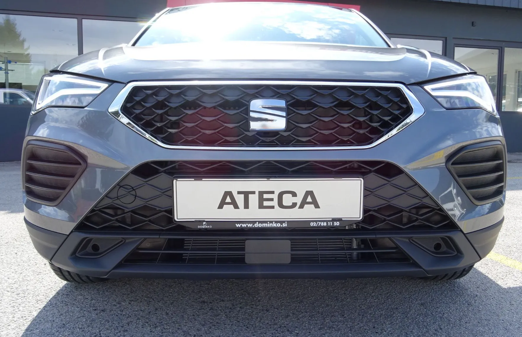 Zunanja slika - Seat Ateca - 1.0 TSI 85 KW HOLA -NA ZALOGI - - 2