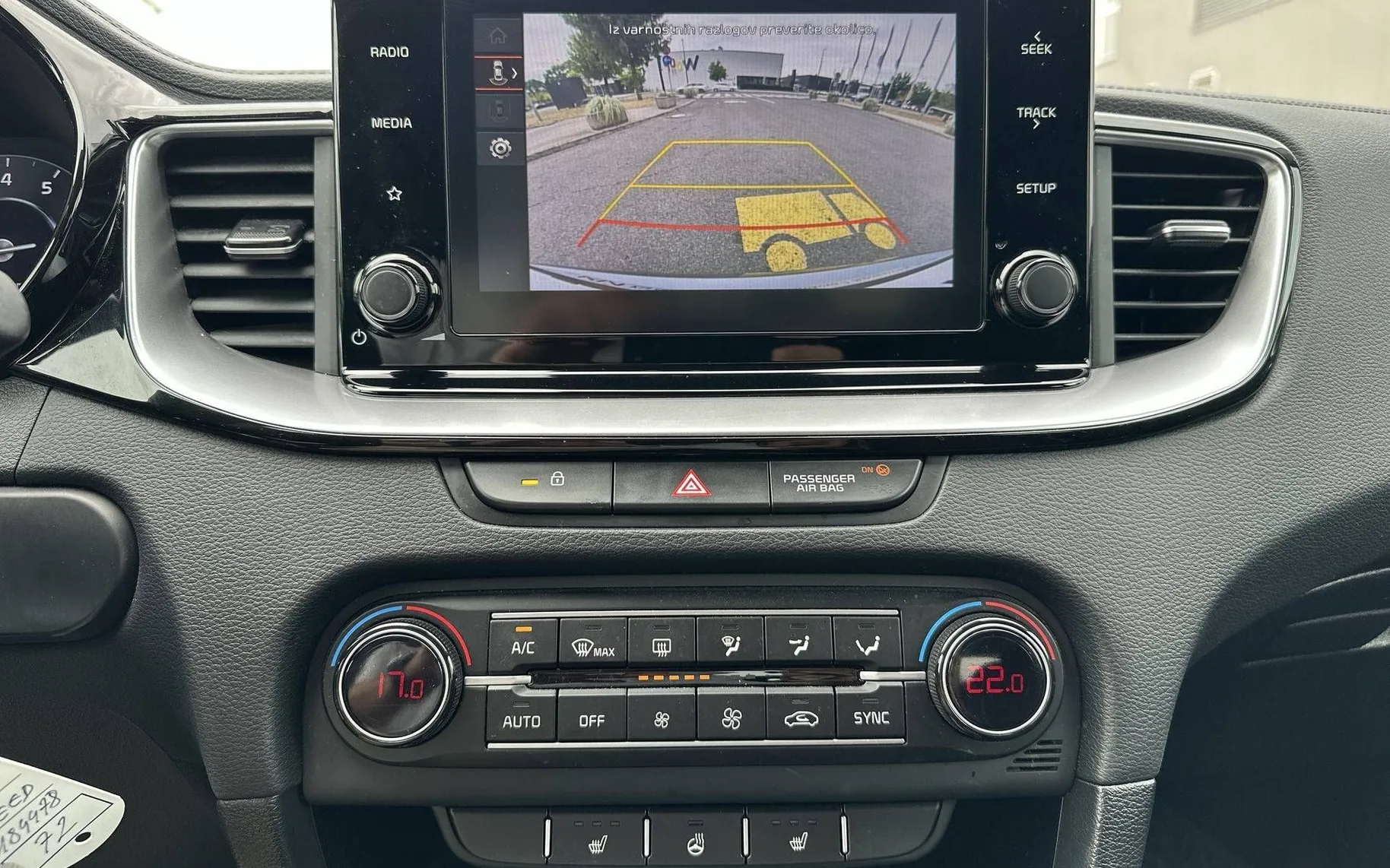 Notranja slika - KIA XCeed - 1.5 T-GDi EX WAY 7DCT - 17