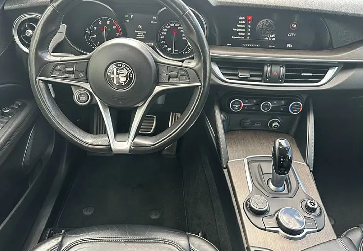 Zunanja slika - Alfa Romeo Stelvio - Q4 2.0 Turbo 280 First Edition Avt. - 10