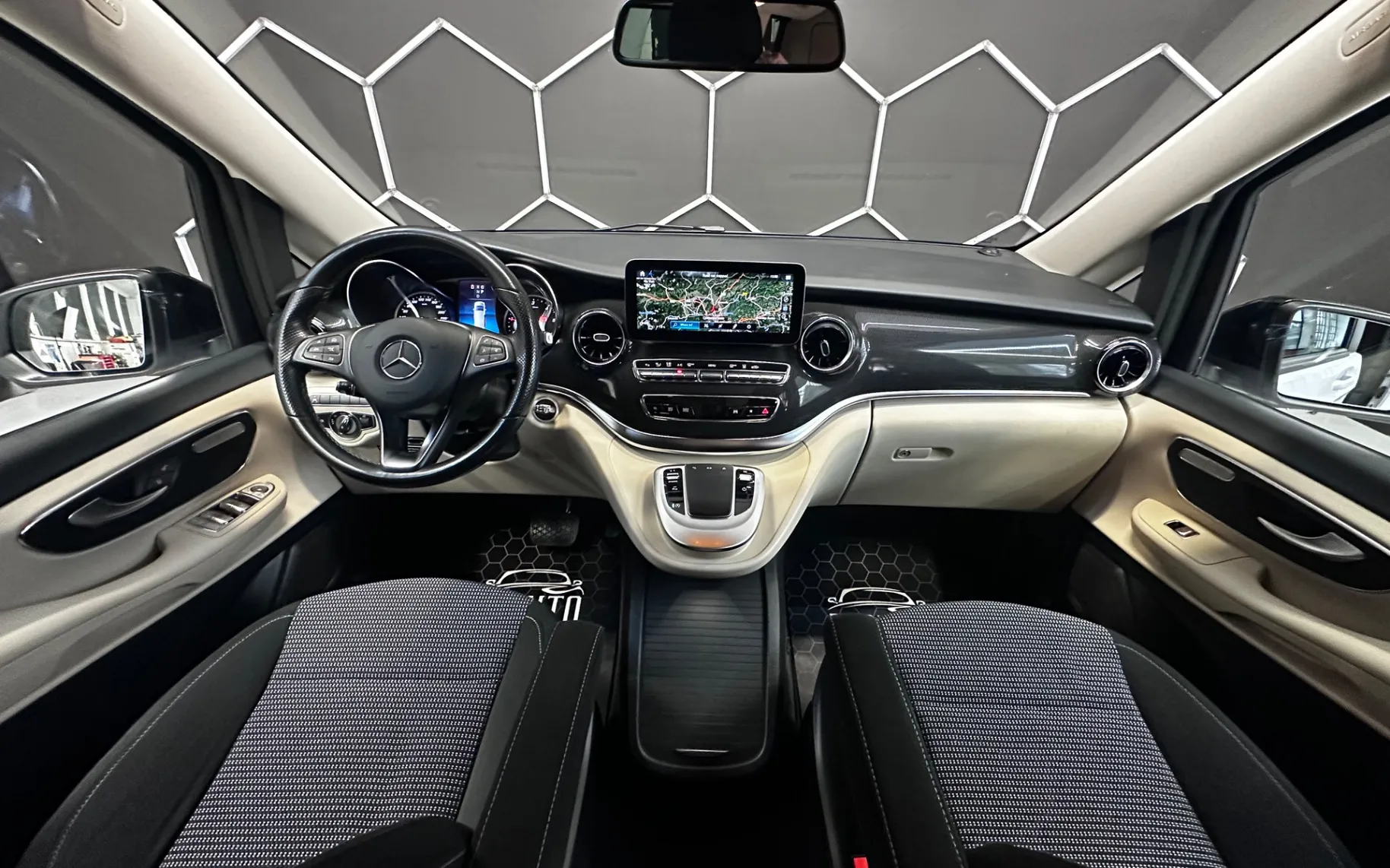 Notranja slika - Mercedes-Benz V-Razred - MARCO POLO-V 300d-WESTFALIA CAMPER-KOT NOVO - 8