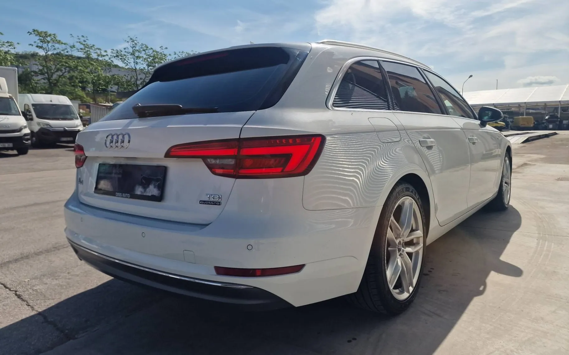 Zunanja slika - Audi A4 Avant - 2.0 TDI 4x4 190PS S-LINE VIRTUAL-AMBIENT- KOT NO - 2