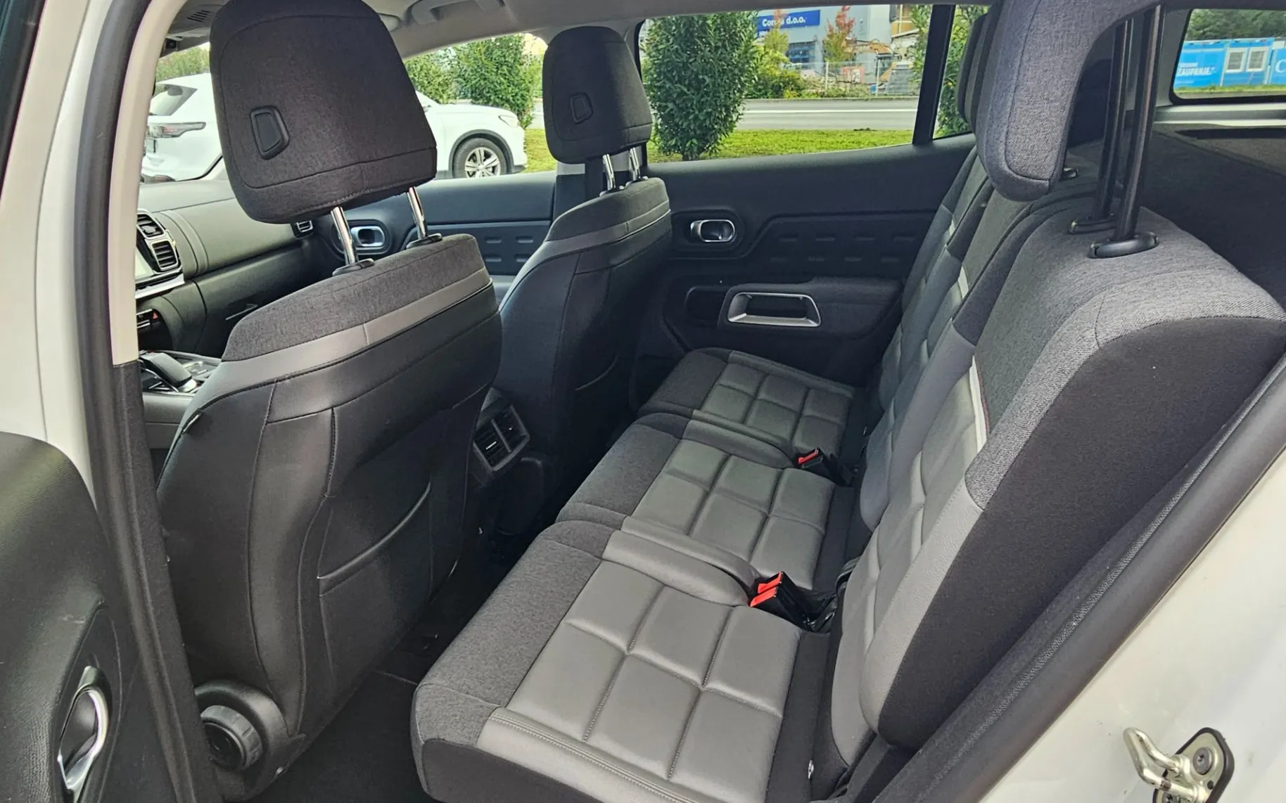Zunanja slika - Citroën C5 - Hybrid 225 S&S Shine Avt.CERTIFIKAT, MAX OPREMA - 8