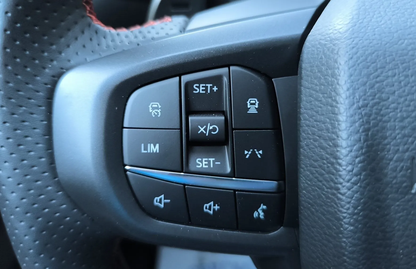 Zunanja slika - Ford Ranger - RAPTOR 2.0 ECOBLUE 210PS A10 e-AWD - 14