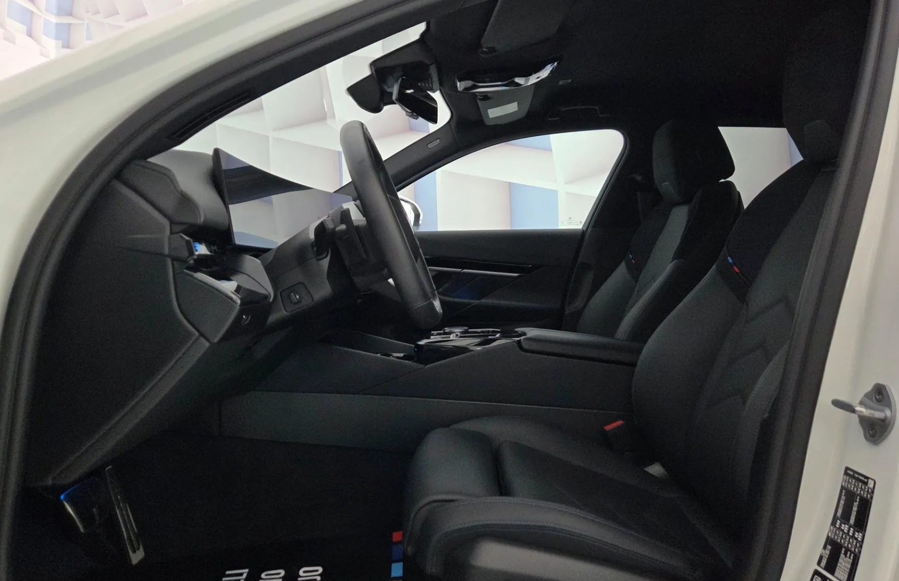 Zunanja slika - BMW Serija 5 - Touring: 540d xDrive-M.SPORT.PRO-RADAR-ICON-KAM360-KEYLE - 11
